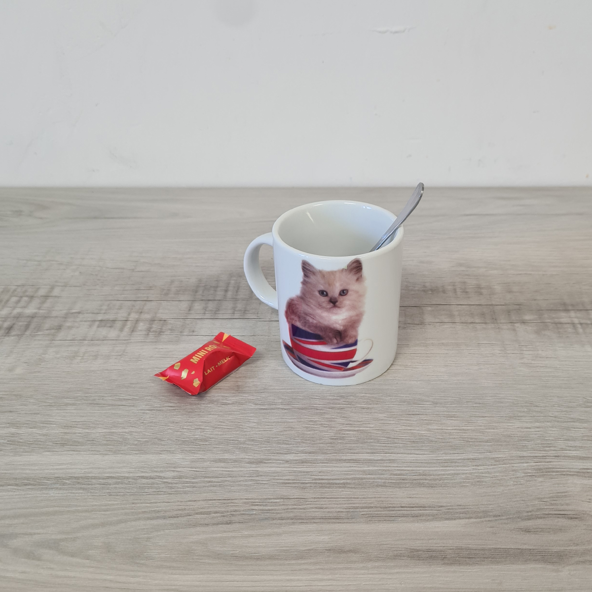 Mug Paris Tour Eiffel Avec Un Chat à Vélo - Porcelaine