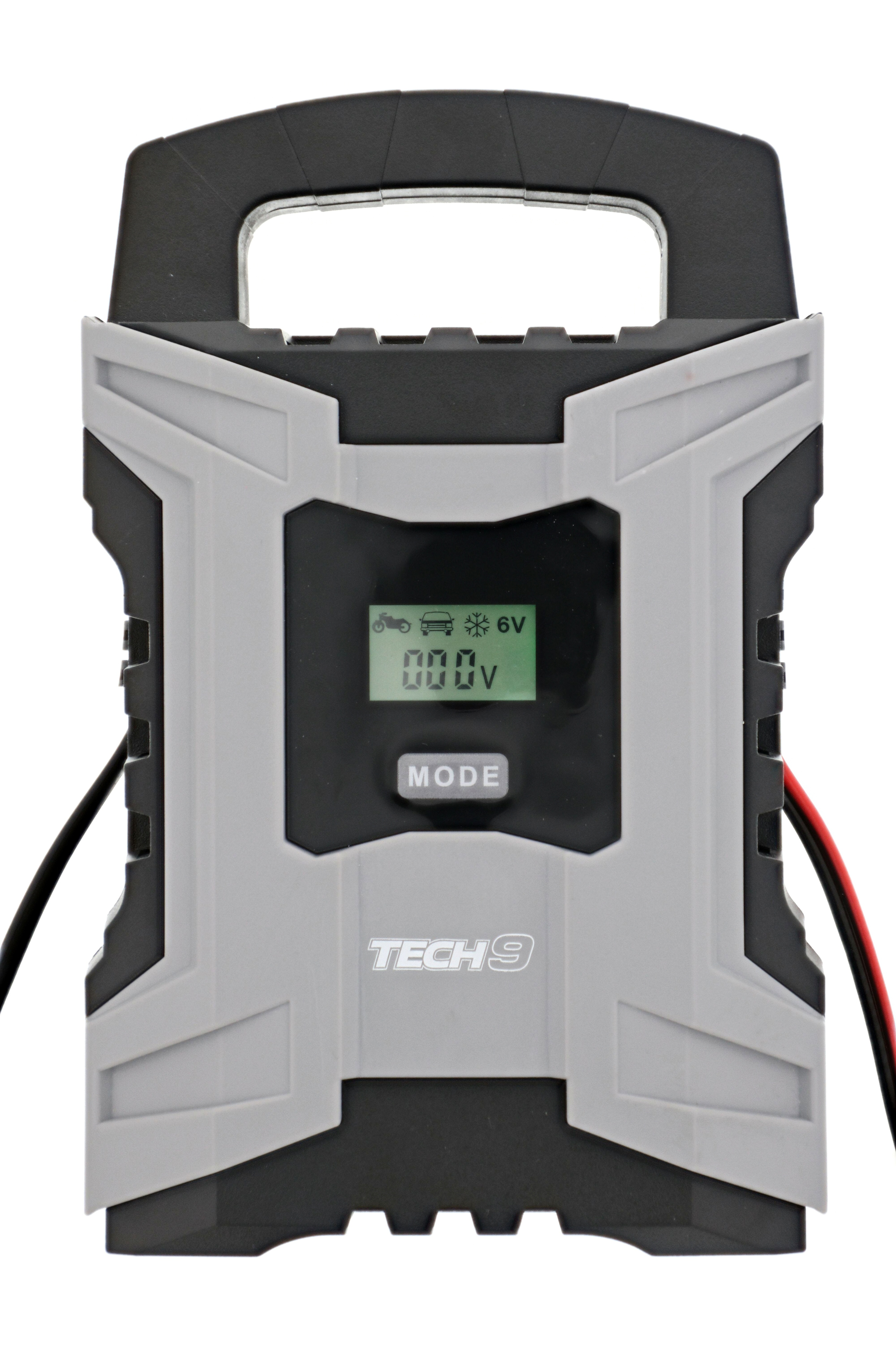 Promo Chargeur automatique de batterie 15A TECH9 chez E.Leclerc L'Auto