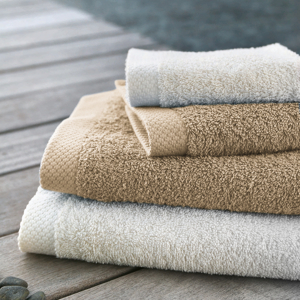 Drap De Douche 70x140 Cm En Coton épais 550 G/m² - Couleur Orange Vif - Éponge Bouclette Double Face - Fabriqué Au Portugal