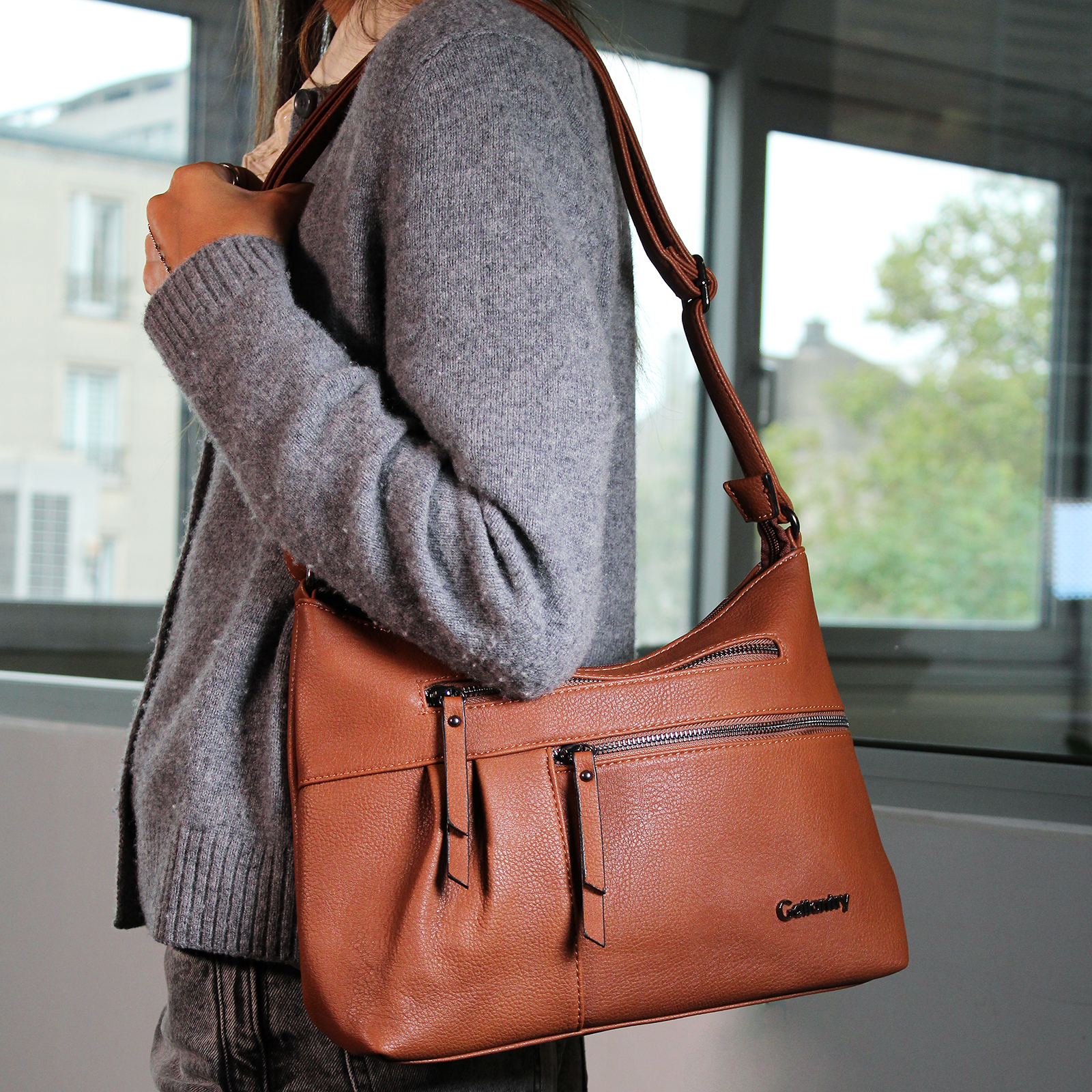 Gallantry Sac bandoulière multi compartiment zippés Marron