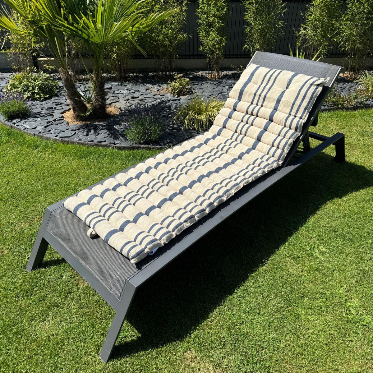 Coussin Chaise Longue Rayures Multicolores - Rembourrage Confortable Extérieur