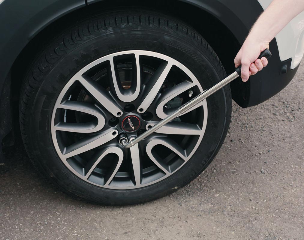 Clé Démonte Roue, CLE EN CROIX - 17/19/21 + CARRE 1/2", CLE EN