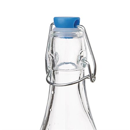 E. Leclerc sort des bouteilles d'eau MDD en plastique 100