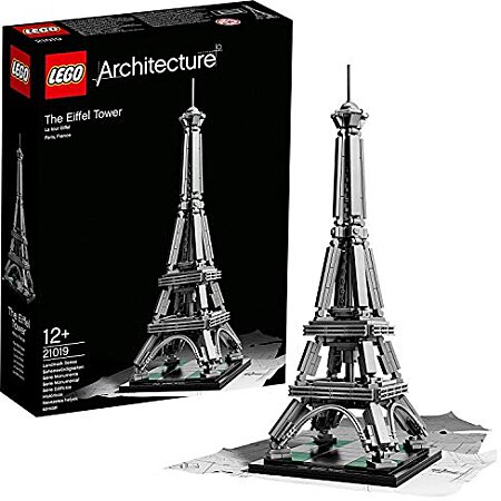 Une tour Eiffel en Lego de 5,20 m et 150.000 pièces érigée à Versailles