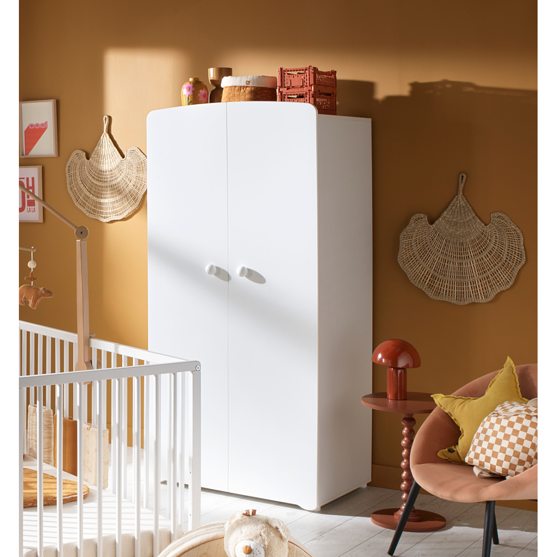 Baby Price Armoire Bébé Basic - Blanche - Boutons Boule Blanc - 2 Portes
