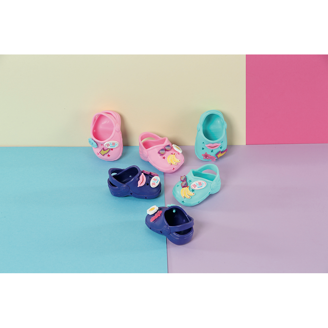 Chaussures de bain BABY BORN Personnalisables avec pins 3 modèles assortis Pour poupon 43cm Aléatoires - vue 2